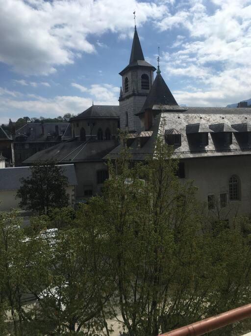 Apartmán Ma Terrasse Sur Le Musee Chambéry Exteriér fotografie